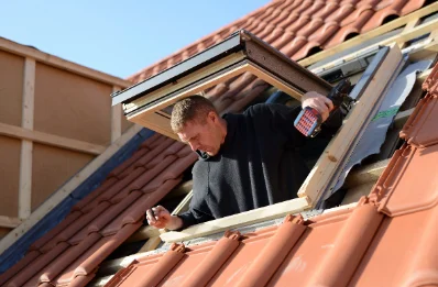 Pose de fenêtres de toit Velux à Missègre